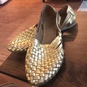 Fiesta Feet Gold Women’s Shoes